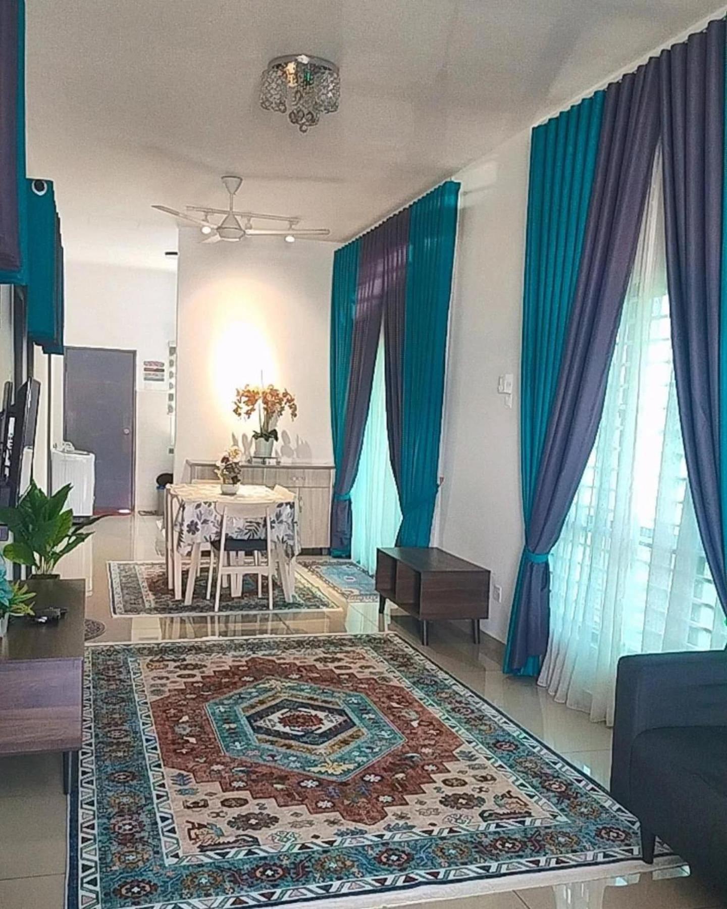 Aiman'S Rose Homestay Teluk Panglima Garang Exterior foto